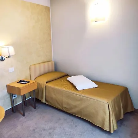 Dependance Silvestro 3* Γκάρντα